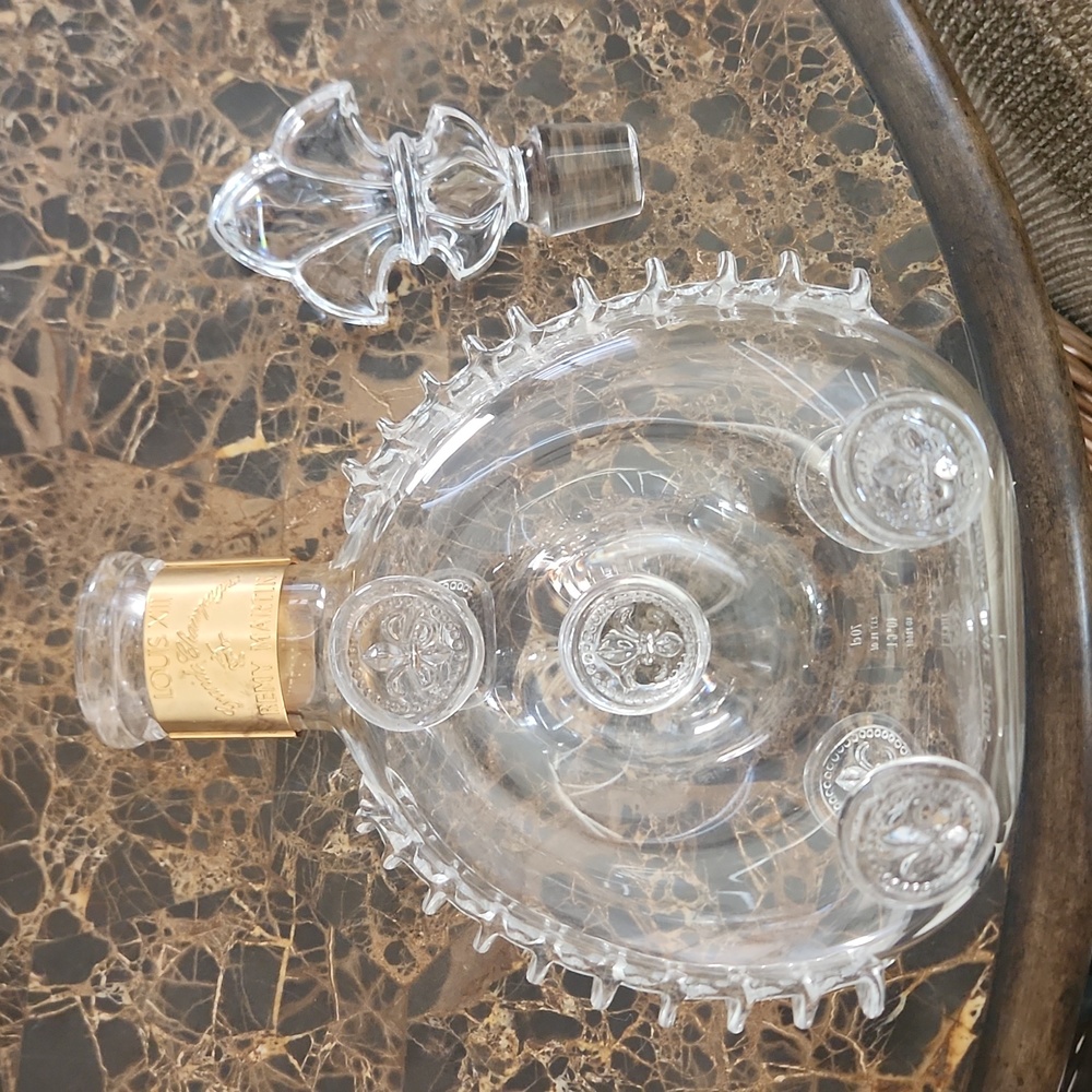 LOUIS X1111(13) GRAND champagne! Remy Martin Bottle
